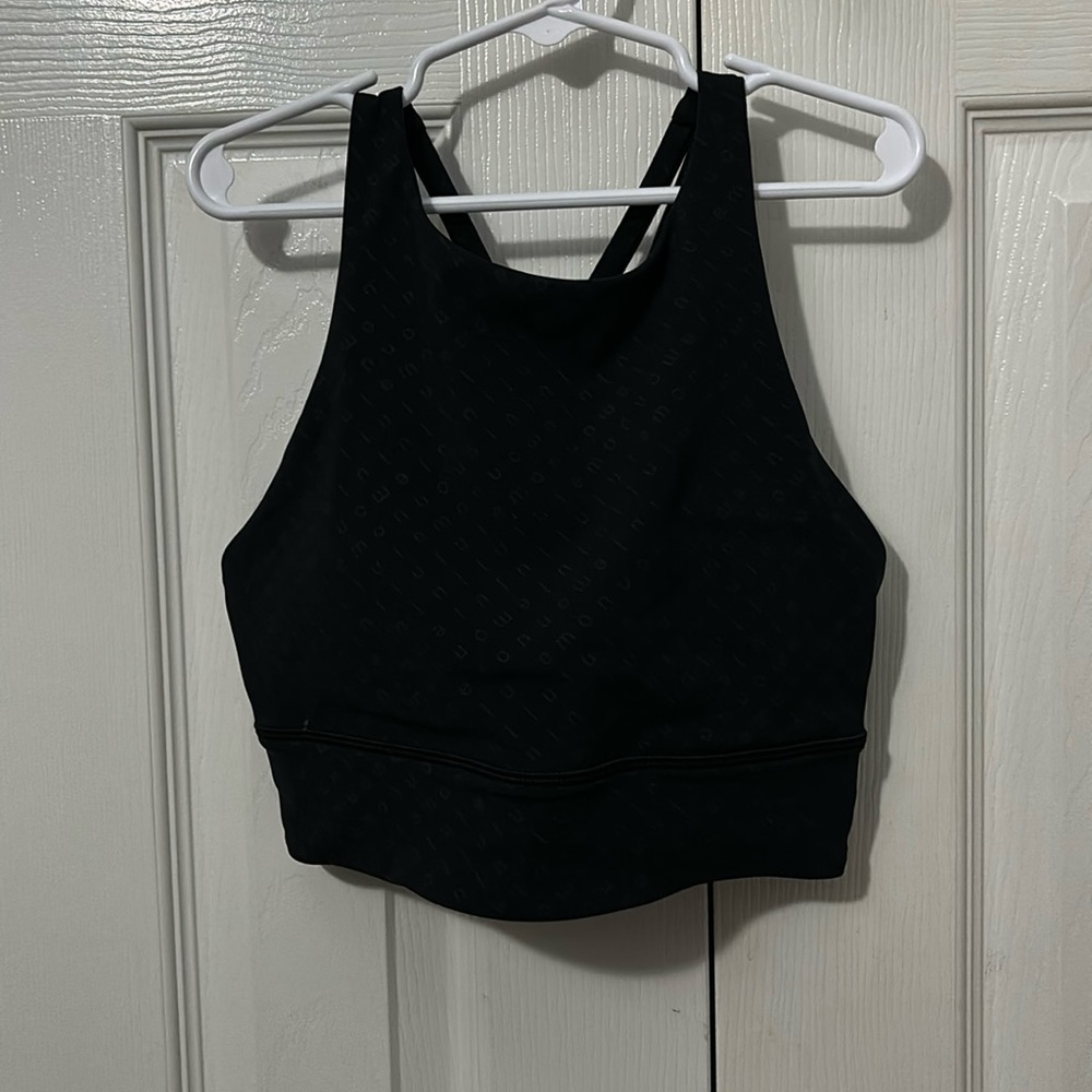 Black Lululemon sports bra